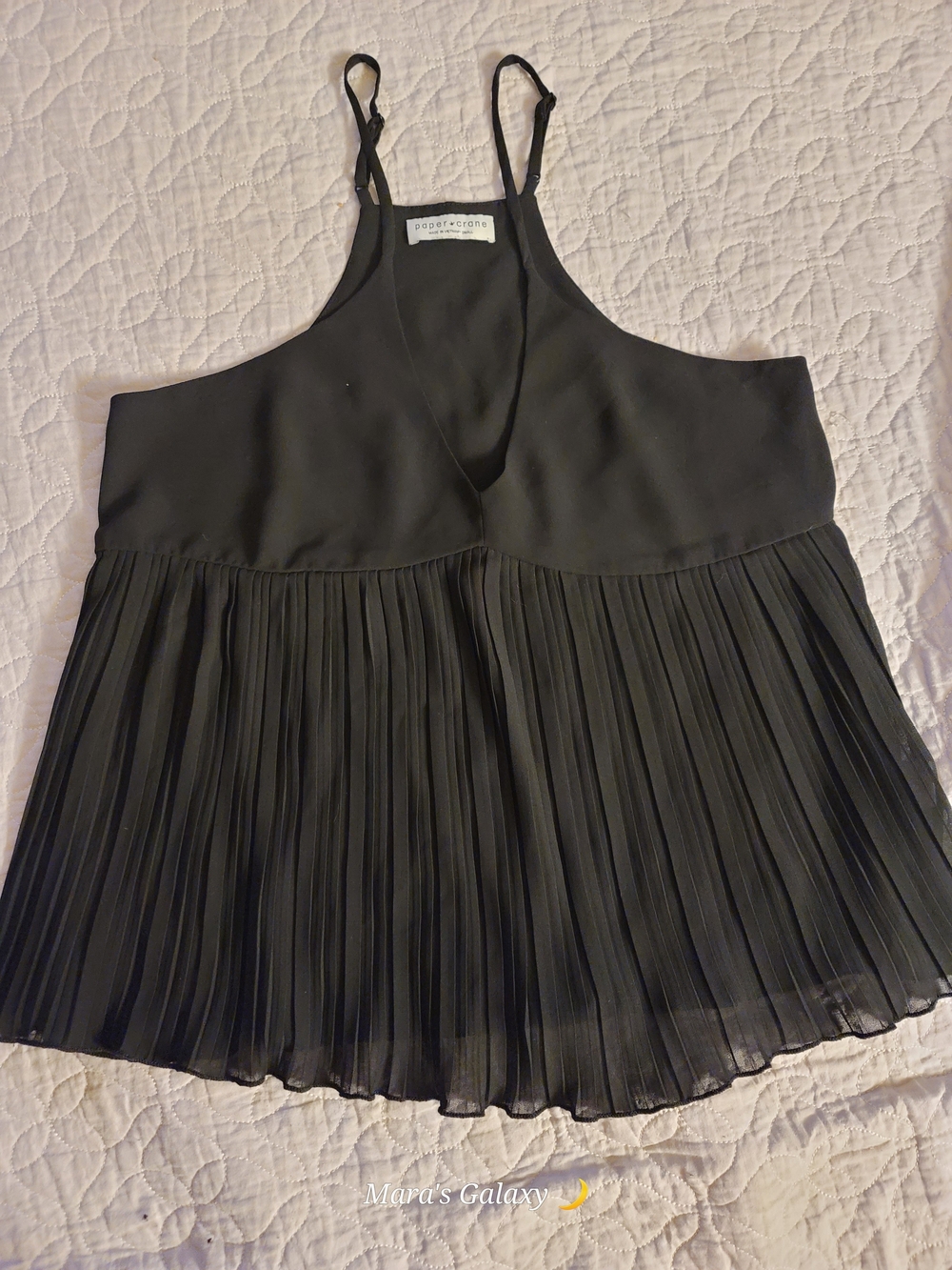Paper Crane Black Pleated Halter Tank Top Size Small.